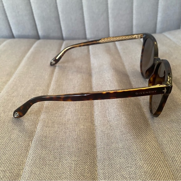 Givenchy Tortoise Shell Sunglasses - Picture 4 of 9